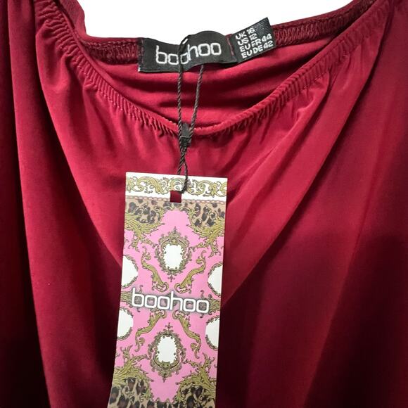 Boohoo Bodycon Dress Womens Size 12 Never Wore Ruched Sides Wine Color - Picture 3 of 3
